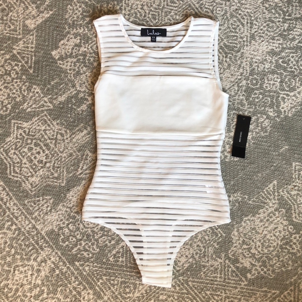 NWT Lulus white bodysuit